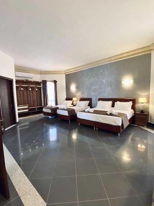 Villa Velver Mansion, Malta - Luxury With Pool Naxxar